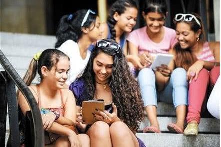 中国小伙到古巴旅游,没想到这东西也要收费,中