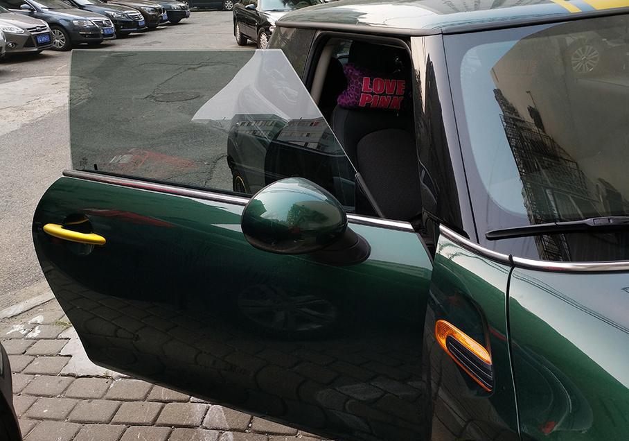 大男人开MINI合适吗? 空间小 三缸 还抖动, 开辆MINI到底有啥好?