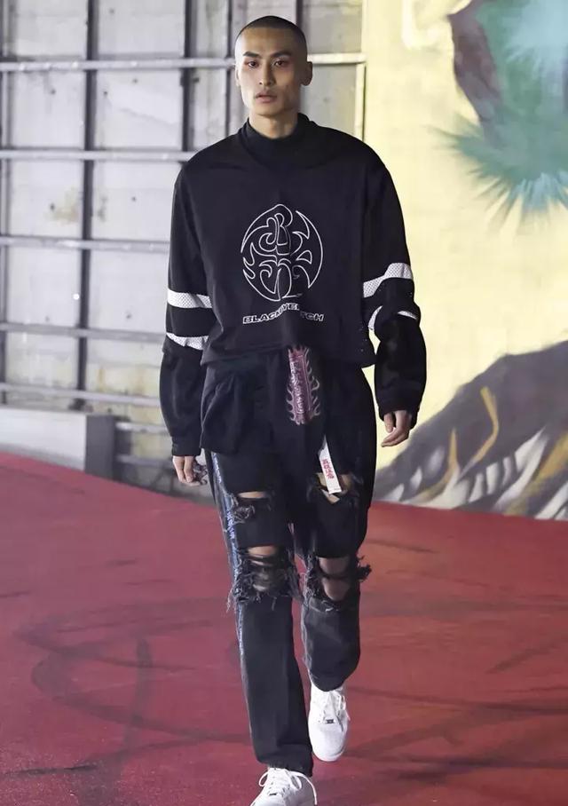 「蜜豹时装周」2018春夏东京时装周之Black E