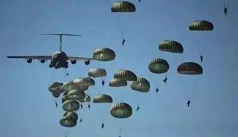 日本伞兵是来搞笑的吗?跳伞死亡人数远超战死