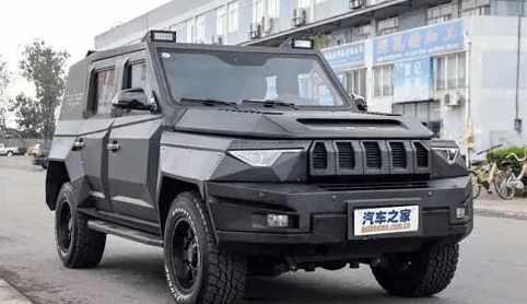 北京汽车BJ80捍卫者版, 这是一款官方打造的改装车