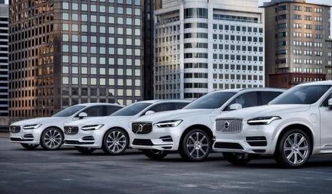 沃尔沃最强S60来袭，400匹狂暴马力，奥迪RS、宝马M都要敬三分