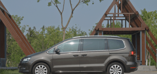 30万贵不贵? 和GL8 奥德赛不一样的德味MPV, 实拍进口大众夏朗