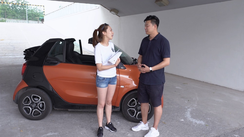 smart开启敞篷之旅只需三个步骤：打开、拆卸、收纳，有了视频说明书，每...