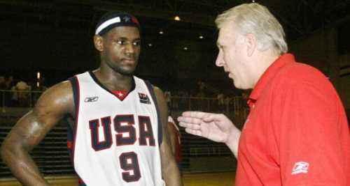 梦十三队最新名单的!球迷终于能看到詹皇终联