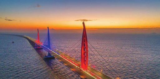 走港珠澳大桥,能集齐三地车牌的都不是一般人