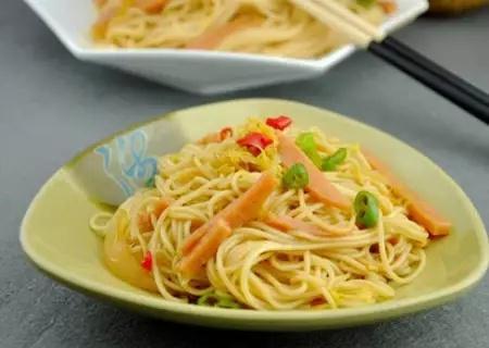 无敌美味的懒人面条, 10分钟搞定!