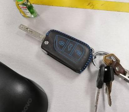 朋友推荐我买起亚K2,我却自信提了这款车,试驾完感觉买对了!!