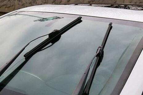 雨刮器最怕什么?如何保养雨刮器，才能让寿命更长?