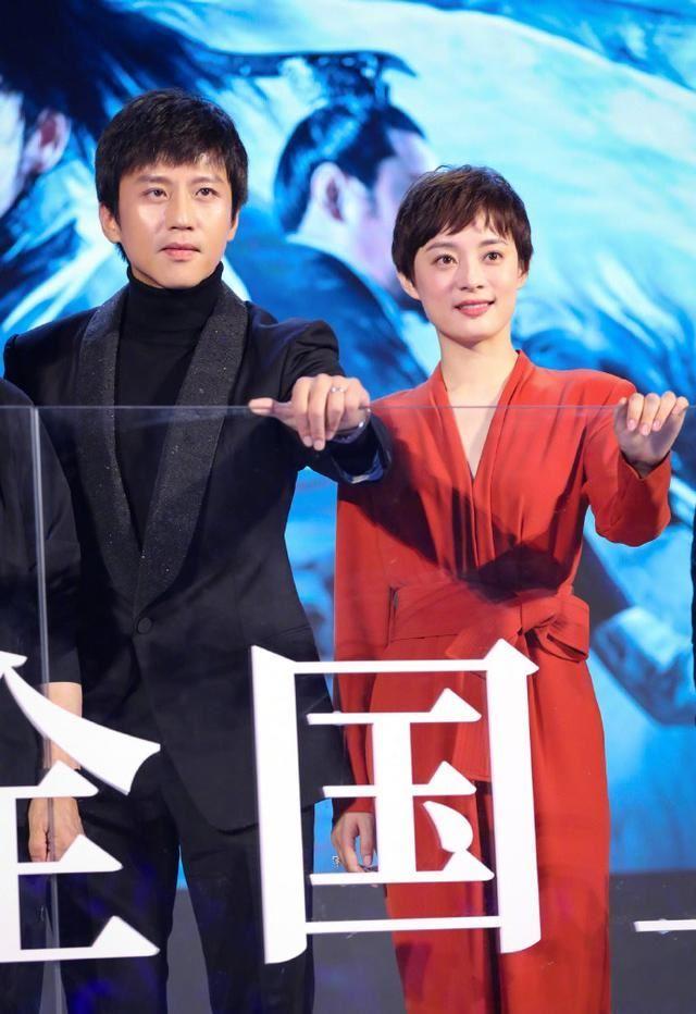 孙俪真会穿，明明165的个子却用这条裤子穿出了185的既视感！