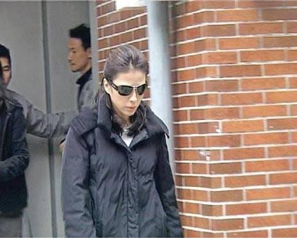 56岁张学友全家近照，和妻子相爱三十年，女儿很清纯是学霸