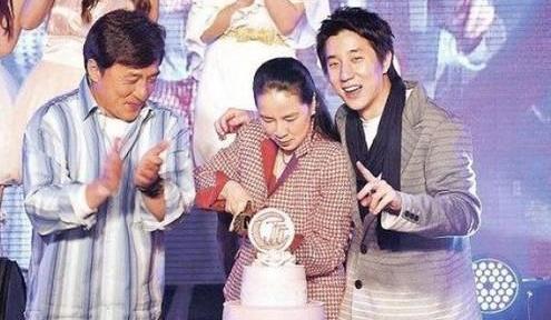 成龙七位前女友对比，差别一目了然，网友难怪成龙死都不想离婚