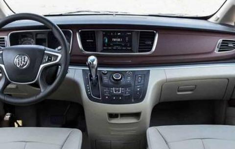 国内销量最火MPV，空间超大油耗还不高，难怪4月销量榜第二名