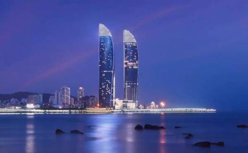 厦门双子塔,又名双峰大厦,是厦门标志性城市景