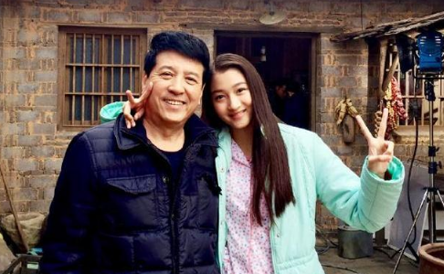 关少曾第一任妻子