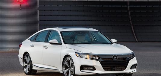 十代雅阁正式发布, 10AT叫板全新凯美瑞, 售价不到20万