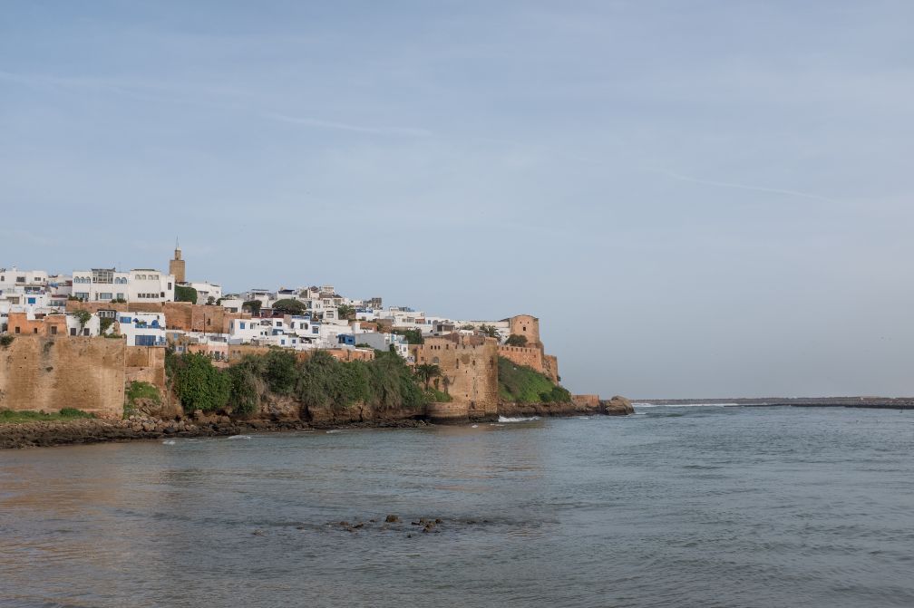 摩洛哥首都拉巴特古城实拍,建在大西洋边上的