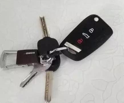 小学同学刚买了迈腾,你绝对不知道的秘密