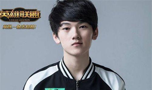 LOL后Uzi时代, 谁将取代Uzi扛起LPL国产AD的