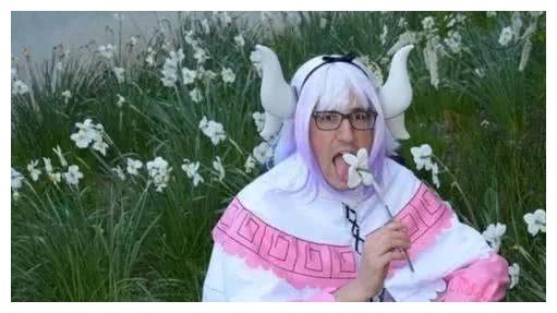 死宅们超辣眼睛的COS,血小板看了沉默,康娜看