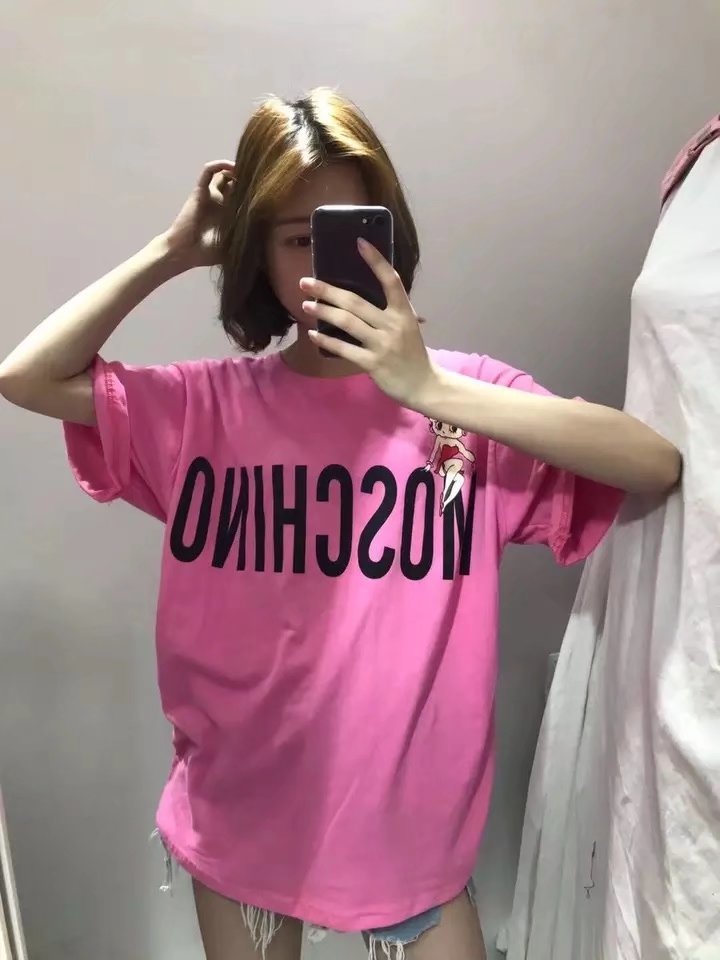 想要简单又上档次的T恤,我选MOSCHINO莫斯