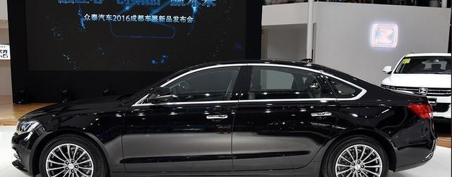 一款10万C级车, 电吸门+悬浮大屏, 网友称: 换奔驰标卖45万