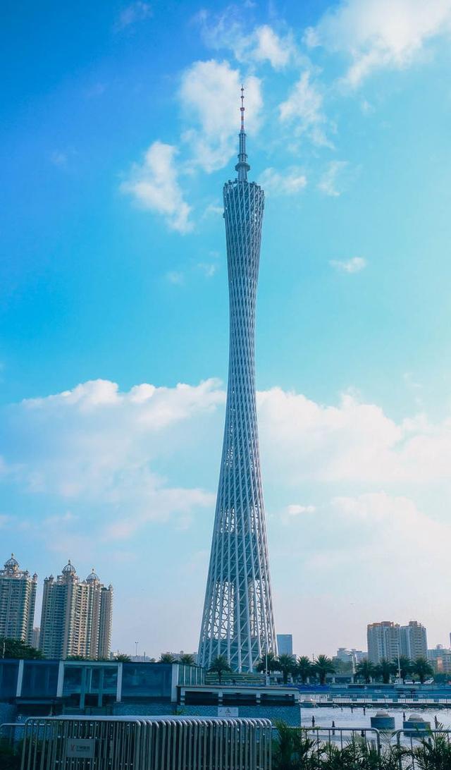 带你玩转小蛮腰的日与夜