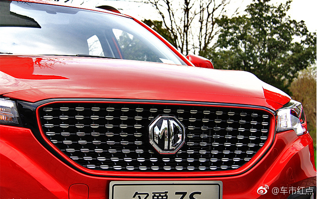 2018款名爵ZS名爵ZS年度改款车型，新车共推出8款2018款的车型