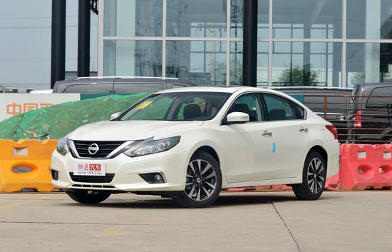 售价不变并增配 天籁增加2.0L智进版车型