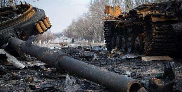 叛军还不老实, 结果俄军发射温压弹, 叛军一个不