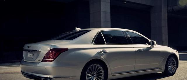 玩不过国产现代背水一战! 60万豪车标配V8, 要用优雅吊打奔驰