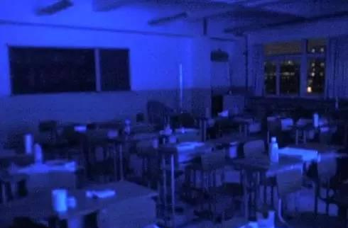 民间恐怖灵异鬼故事——学校诡异事件|教室|学校|座位_新浪网