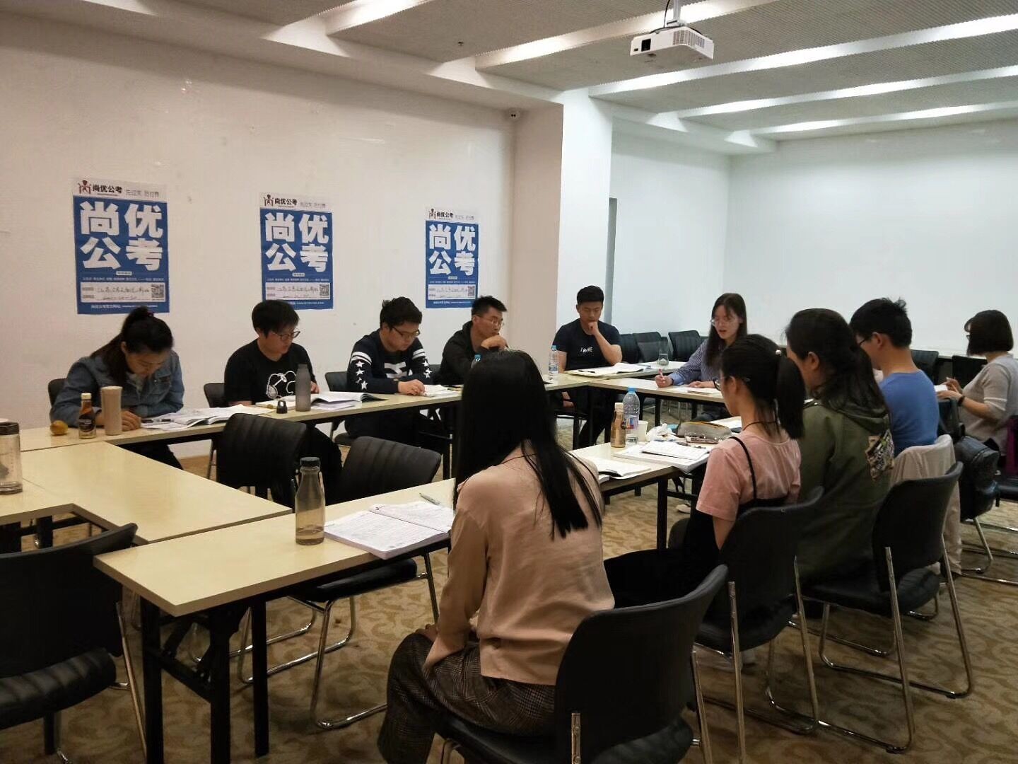 2018年5月13日上午 山东济宁事业单位面试题