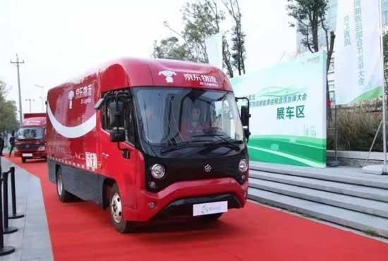 充电6分钟,行驶一千里,电池电压380V