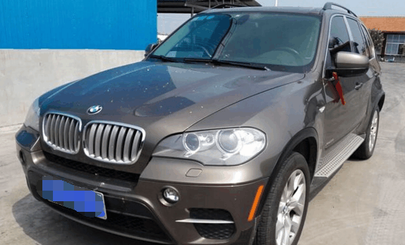 杭州小伙花38万买辆美规版宝马X5, 开回家后直呼捡到了宝贝