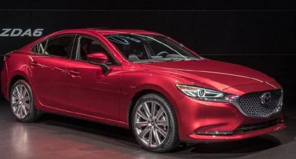 2018款马自达阿特兹车展惊艳亮相,打开车门那刻果断放弃本田雅阁