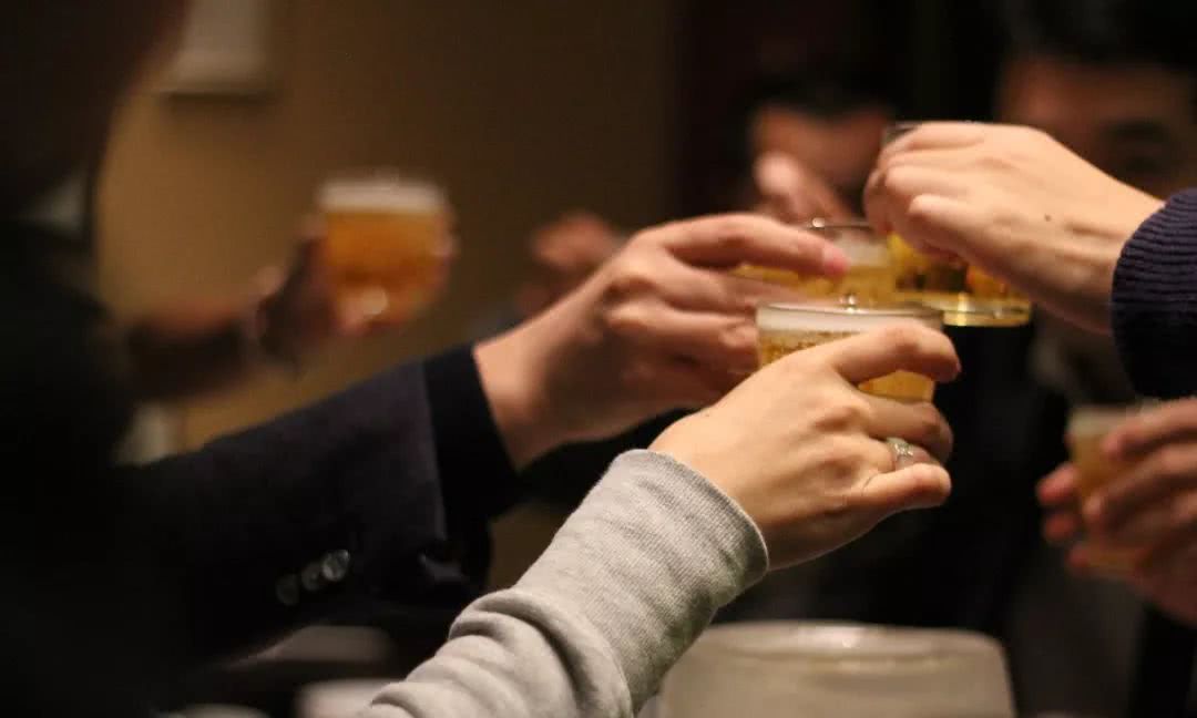 喝酒有三大“好处”，戒酒有4道“坎”，你都知道是什么吗?