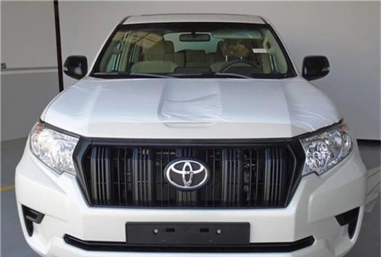 18款丰田霸道中东版普拉多现车到港...