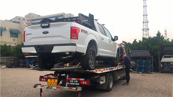 17款福特F-150白金 3.5TT10速变速箱