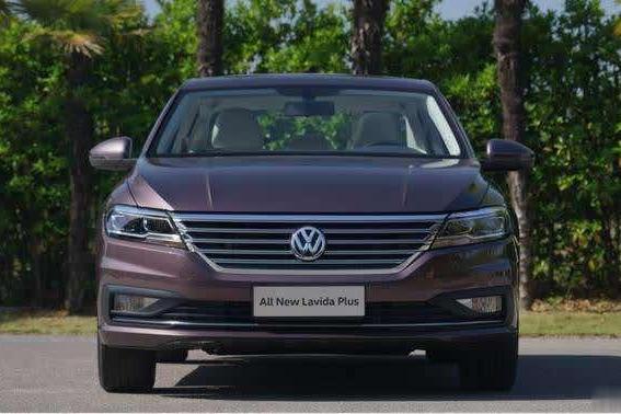 全新帕萨特亮相，大号朗逸还是小号辉昂？比迈腾更高级！