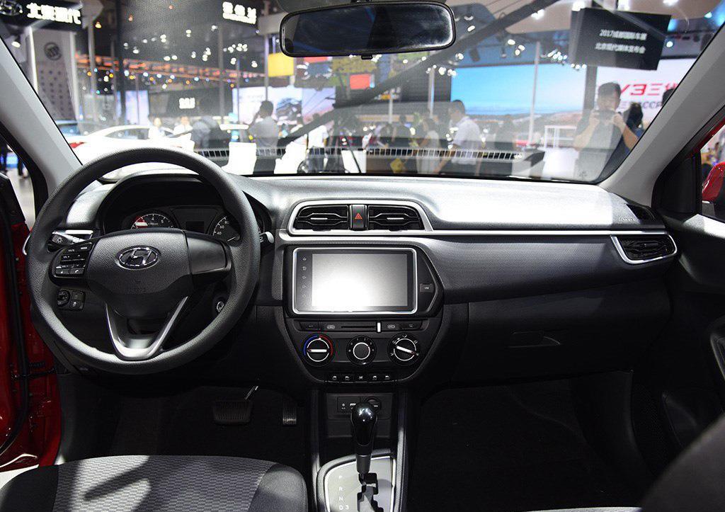 6万落地合资车, 远看颜值秒压威驰, 内饰舒适性也能压倒阳光