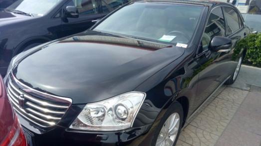 真以为买一台丰田皇冠就了不起了吗？看看这13位车主怎么说吧！