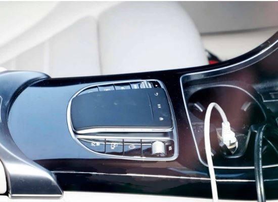 全新奔驰GLC-L内饰细节图曝光!比奥迪Q5L还