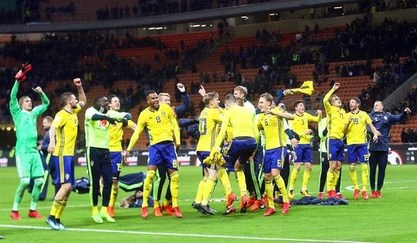 2018世界杯32强口号公布,日本露杀气,韩国队口