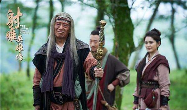 为什么郭靖跟七怪学武十年却不长进, 而一个月