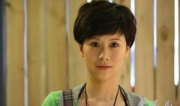 光鲜亮丽背后，原来有这么多明星隐婚，还有哪些不为人知的秘密！