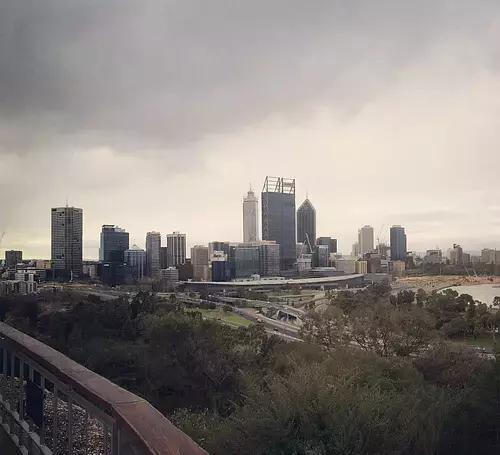 世界上最孤单的城市,比去泰国还便宜,适合抑郁