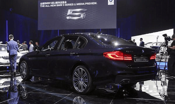 跑的比A6快, 长的比奔驰E级壮, 全新宝马5系Li正名战