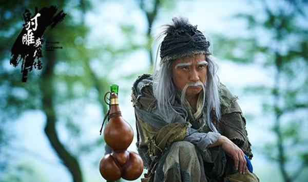 为什么郭靖跟七怪学武十年却不长进, 而一个月