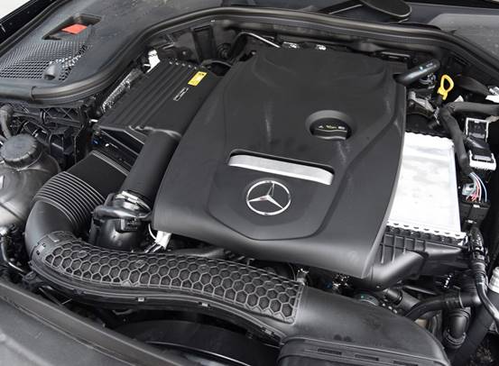 奔驰E200L 4matic和奥迪A6L 45TFSI Quattro两款车选谁好?